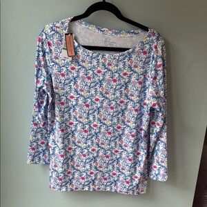 Vineyard Vines White and Pink Fitted 3/4 Sleeve Blouse